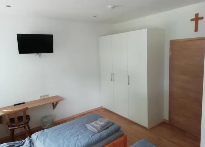 Zum Schulhaus Apartment *